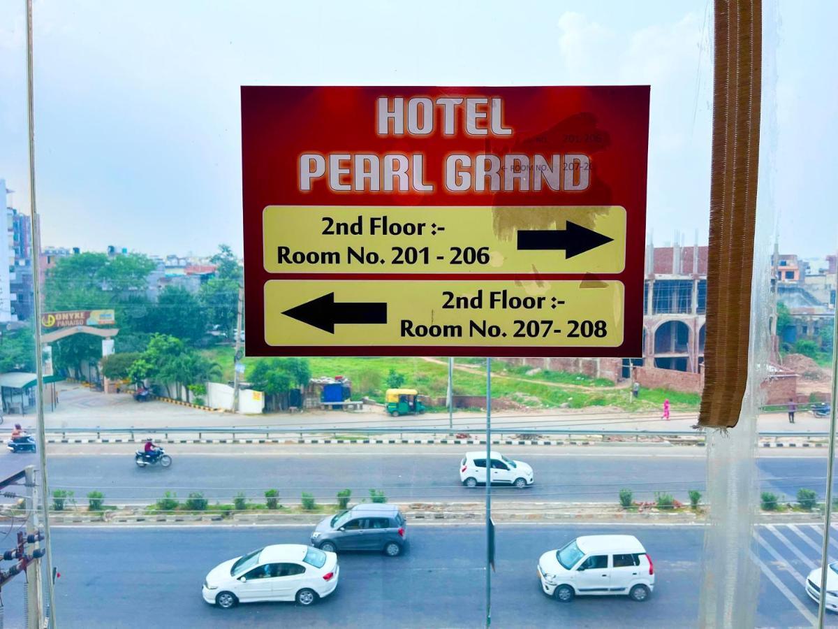 The Pearl Grand, Top Rated & Most Awarded Property In Chandigarh Hotell Zirakpur Exteriör bild